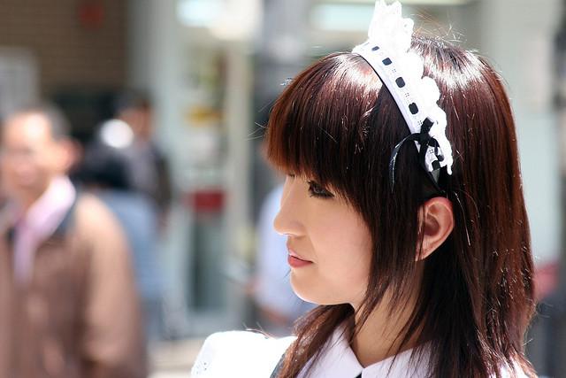 Hübsche Japanerin mit schönen Haaren und toller Ausstrahlung